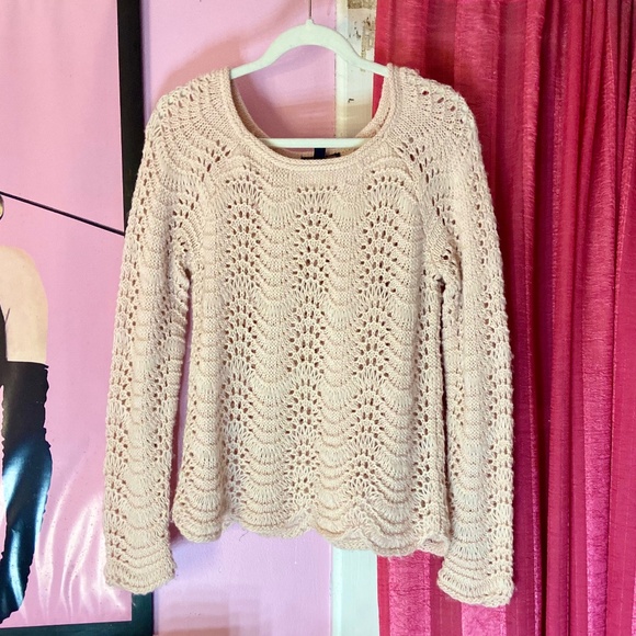 American Eagle Crochet Fuzzy Soft Pink Pullover Fall Sweater Women’s Small - Picture 4 of 7